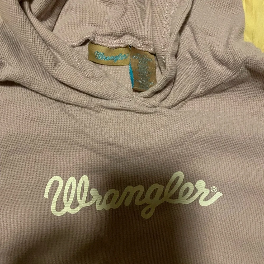 Wrangler lightweight hoodie pullover Girl's size‎ 12/14 XL